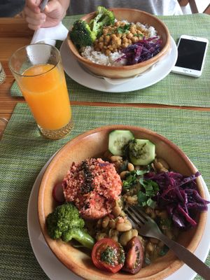The two dishes of the day  at Gaia Loja Restaurante in Rogil
