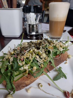  at Lokaal 16 in Den Burg