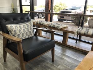 Seating at Antoinette's Cafe in Buford