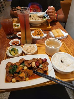  at Su Shi Tang in New Taipei City