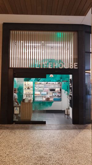 Entrance at Lifehouse Tonics in West Los Angeles