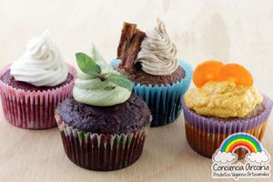 Some of the cupcakes offered... There are different options of base, frosting and topping flavours. ALL VEGAN, ALL REFINED SUGAR FREE. =D at Conciencia Arcoiris Productos Veganos Artesanales in Mexico City