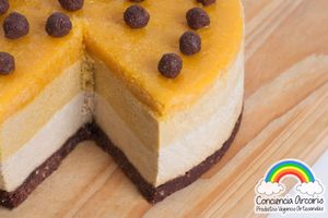 Conciencia Arcoíris offers different fravours of pays and tarts, ALL 100% VEGAN AND 100% REFINED SUGAR FREE. at Conciencia Arcoiris Productos Veganos Artesanales in Mexico City