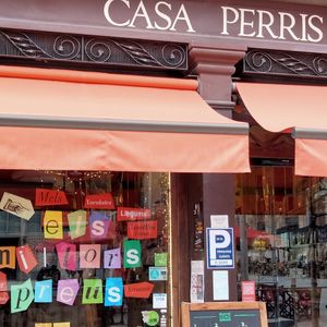 Exelente establecimiento 😊 at Casa Perris in Barcelona