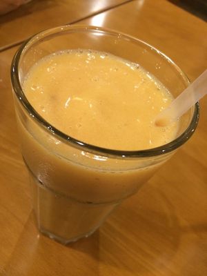 Smoothie at Aladdin's Eatery in Worthington