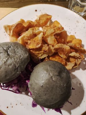 Bao buns con falafel di tempeh e Chips di patate dolci #Veganuary at Soul Kitchen in Genoa