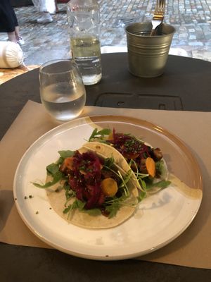 Tacos Tempeh at Om in Girona