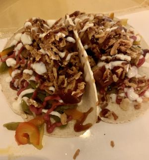 Taco de tempeh  at Om in Girona