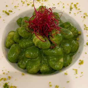 Gnocchi with pesto at Om in Girona