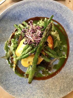 V-Burger at Om in Girona