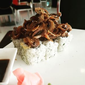 Mario roll sushi at The Hub 7 in Dubai