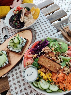 Our meals with vegan cheeze and pesto toast also at Armazem Integral in Portimao