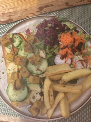 Hummus/avocado/apple/tofu bruschetta  at Armazem Integral in Portimao