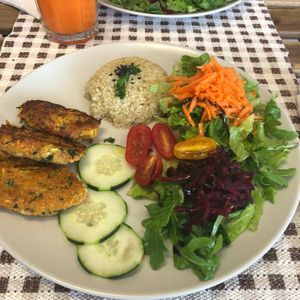 Lunch at Armazem Integral in Portimao