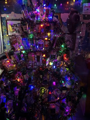 Great Xmas tree  at The Earl in Atlanta