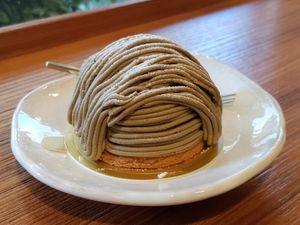 I don't know what this is, but it was amazing! at Yiihotang 一禾堂 - Songshan District in Taipei