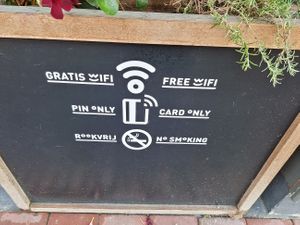 free wifi - no cash at Restaurant Wally in Nijmegen