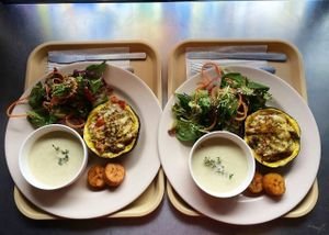 Costarican cousine at Huacamole Vegan Food in San Pedro