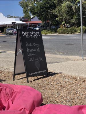 bean bags at Barefoot Blender - Food Truck in Suffolk Park