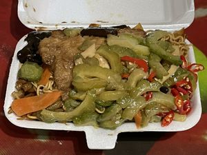 Takeaway noodles with 3 veg (with mushroom) for $3.90. Very big portion.  at Ji Ling Vegetarian 吉淩素食 in North Singapore