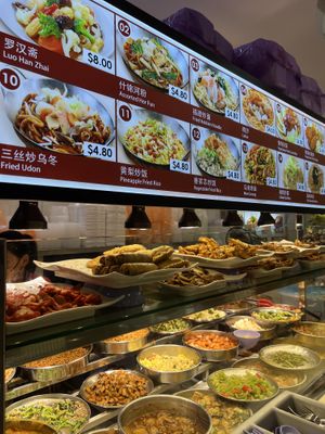 New vegetarian stall took over but did not note down name  at Ji Ling Vegetarian 吉淩素食 in North Singapore