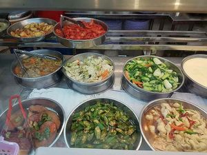 Selections at Ji Ling Vegetarian 吉淩素食 in North Singapore