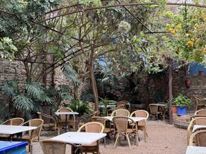 Outdoor seating   at La Mar de Vins in Mallorca