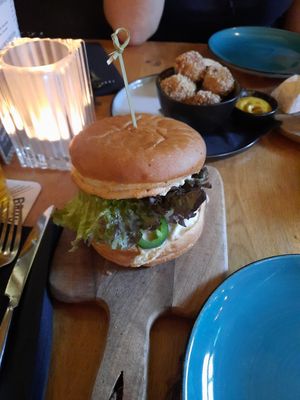 Burger at Mr. & Mrs. Watson in Amsterdam