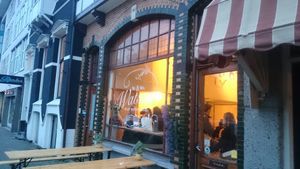 Outside at Mr. & Mrs. Watson in Amsterdam