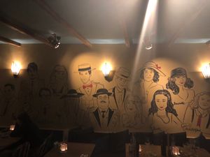 Downstairs dining room decor  at Mr. & Mrs. Watson in Amsterdam