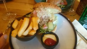 Burger at Mr. & Mrs. Watson in Amsterdam
