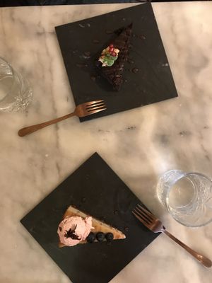 PBJ Brownie & Cheesecake at Mr. & Mrs. Watson in Amsterdam