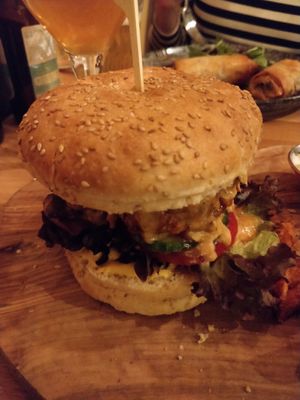 Hamburger at Mr. & Mrs. Watson in Amsterdam