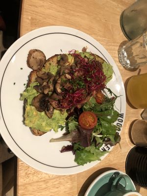 Vegan Avo Toast  at Peck 20 in Brussels