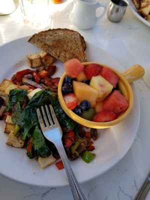 Tofu veggie breakfast at Liz's Cafe Anybody's Bar in Provincetown