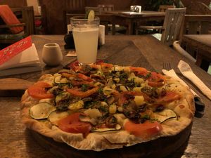 Pizza vegan at Blackbeach in Ubud