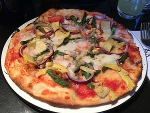 Vegan pizza with mozarisella at Pizza Express - Golden Cross in Oxford