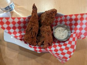 Chicken wings 5/5 with ranch at Die Pie in Edmonton
