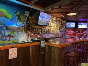 Bar  at Mellow Mushroom in Destin
