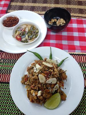 Tea leaf salad at Yar Pyi in Bagan