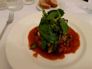 Polenta Austernpilzschnitte Portweinjus Ratatouille und marinierte Wildkräuter  at Jardin by Albanbrücke in Basel