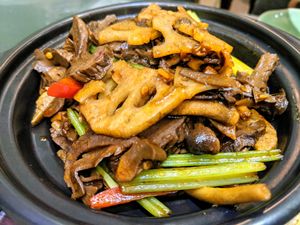 Lotus Root and Mushroom at Wu Guan Tang Su Shi in Shanghai