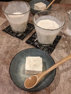 Tofu with seasolt at Tofu Room Dy's in Tokyo