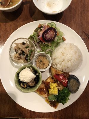 Vegan plate of the day  at Tofu Room Dy's in Tokyo
