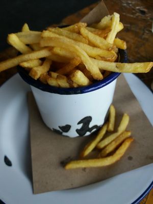 Fries at Platform Pizza Bar in Bray