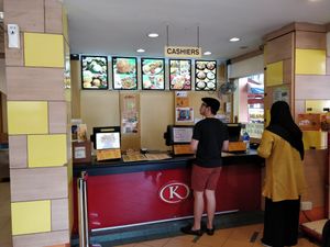 Let's order our food here at Komala's Restaurant - Farrer Park in Central Singapore