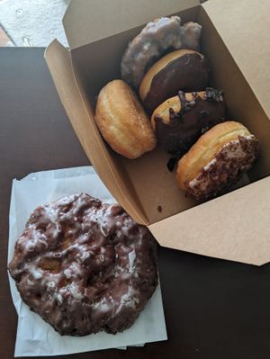  at Vegan Donut Gelato in Oakland