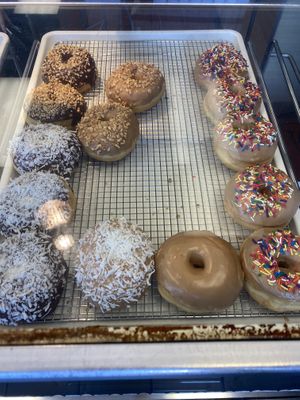 Come Early to Prevent Selling Out! #Veganuary at Vegan Donut Gelato in Oakland