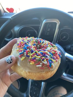 Highly Recommend Maple Sprinkles Donut 🍩 SO Fluffy! #Veganuary at Vegan Donut Gelato in Oakland