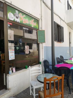 Exterior at Veggie Momi in Albufeira